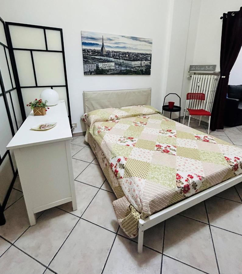 Apartmán Monolocale Maria Vittoria Turín Exteriér fotografie